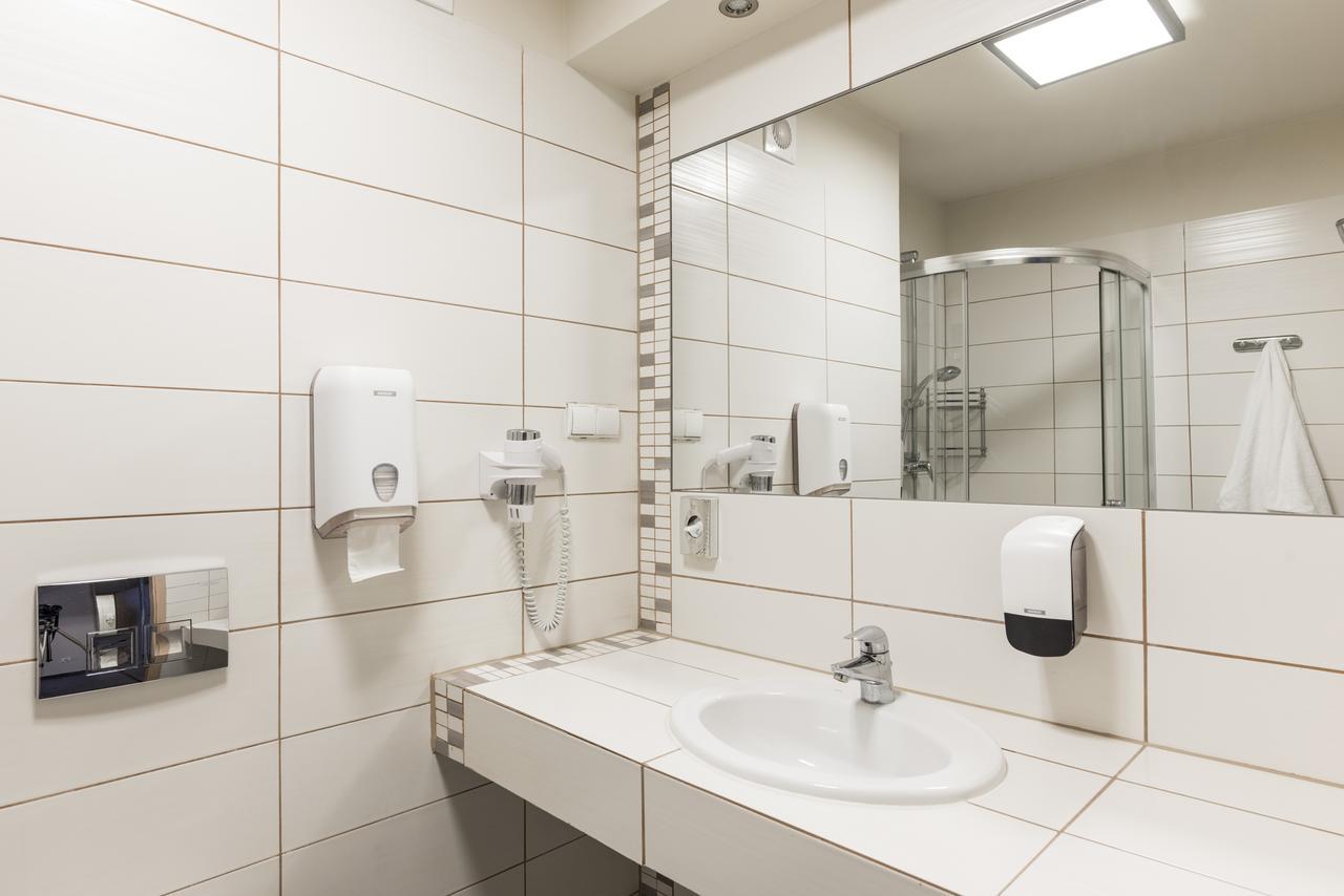 Willa Wiosenna Hotel Ozarow Mazowiecki Luaran gambar