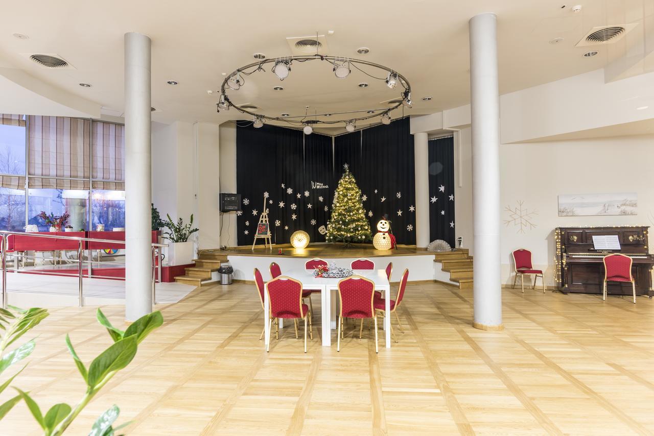 Willa Wiosenna Hotel Ozarow Mazowiecki Luaran gambar